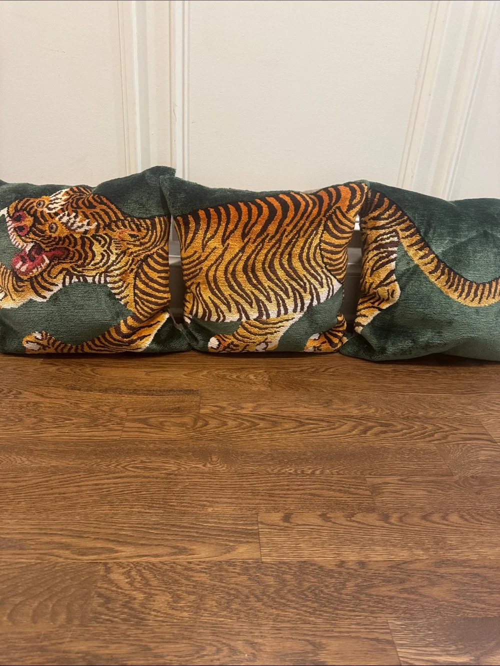 N/A tiger silk
